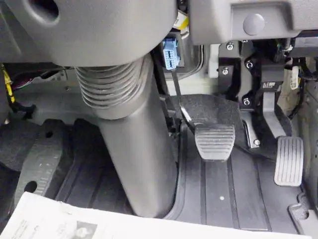 いすゞ フォワード 中型/増トン ウイング エアサス ベッドの中古トラック画像16