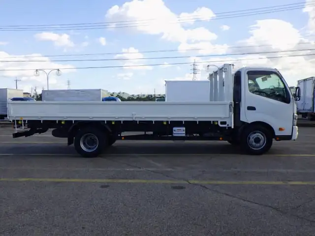 日野 デュトロ 小型 平ボディ 床鉄板 2KG-XZU730Mの中古トラック画像2