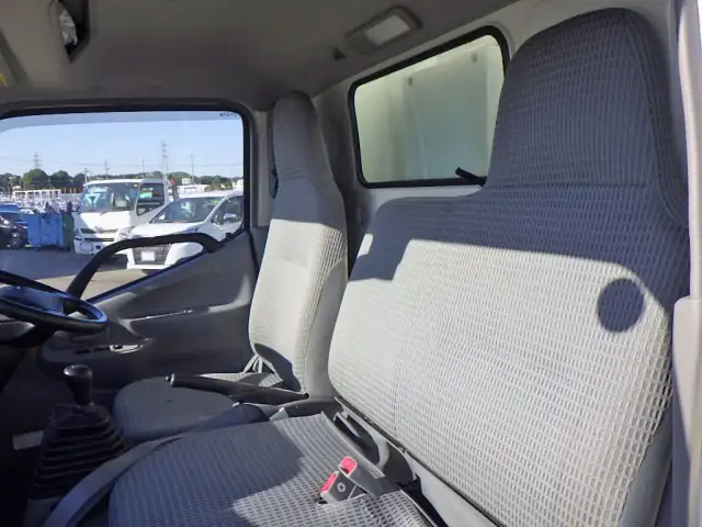 トヨタ ダイナ 小型 冷凍冷蔵 低温 床ステンの中古トラック画像11