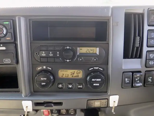 いすゞ フォワード 中型/増トン ウイング パワーゲート エアサスの中古トラック画像12