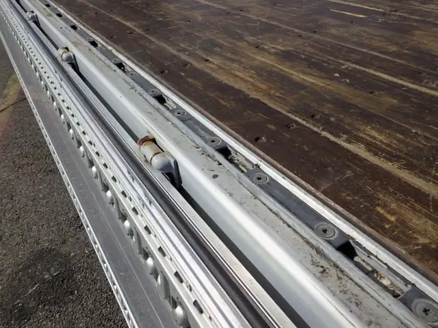 いすゞ フォワード 中型/増トン ウイング パワーゲート エアサスの中古トラック画像7