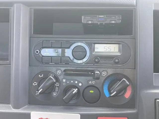 いすゞ エルフ 小型 平ボディ TRG-NJR85A H31/R1の中古トラック画像12