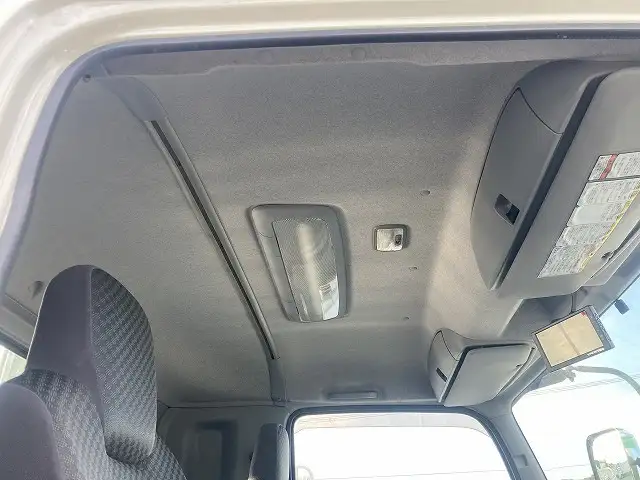 いすゞ フォワード 中型/増トン 平ボディ 床鉄板 ベッドの中古トラック画像15