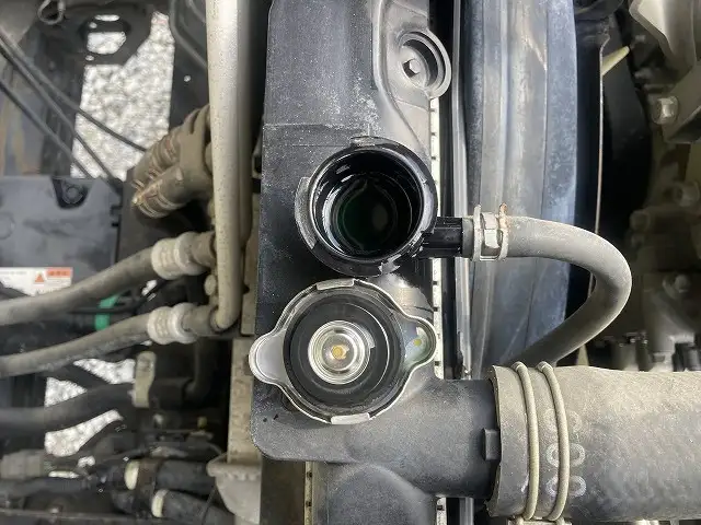 いすゞ フォワード 中型/増トン 平ボディ 床鉄板 ベッドの中古トラック画像19