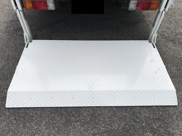 日野 デュトロ 小型 平ボディ パワーゲート 2RG-XZU605Mの中古トラック画像9