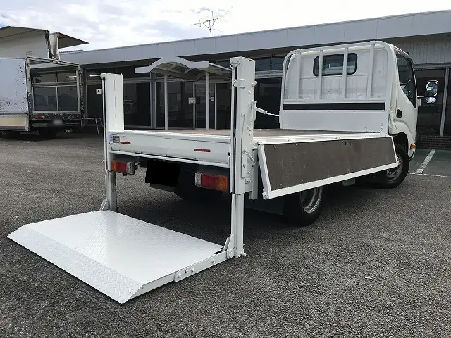 日野 デュトロ 小型 平ボディ パワーゲート 2RG-XZU605Mの中古トラック画像6