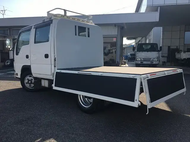 いすゞ エルフ 小型 平ボディ Wキャブ 床鉄板の中古トラック画像6
