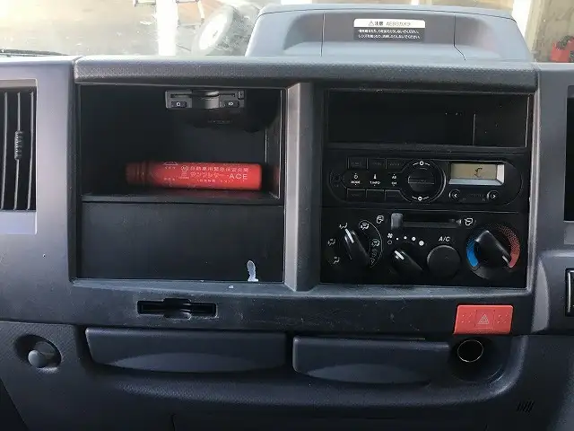 いすゞ エルフ 小型 平ボディ Wキャブ 床鉄板の中古トラック画像12