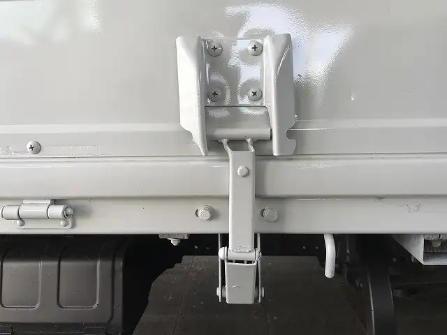 いすゞ エルフ 小型 平ボディ パワーゲート TRG-NPR85ARの中古トラック画像9