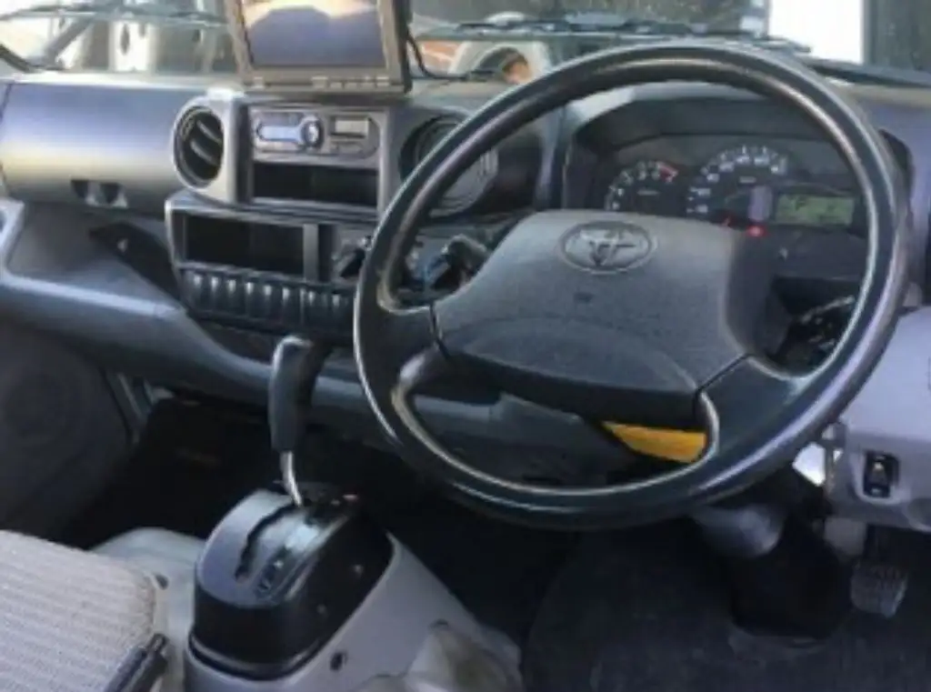 トヨタ トヨエース 小型 平ボディ パワーゲート 床鉄板の中古トラック画像11