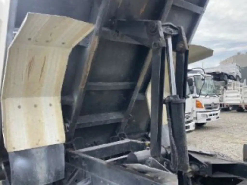 いすゞ フォワード 中型/増トン ダンプ 強化 コボレーンの中古トラック画像16