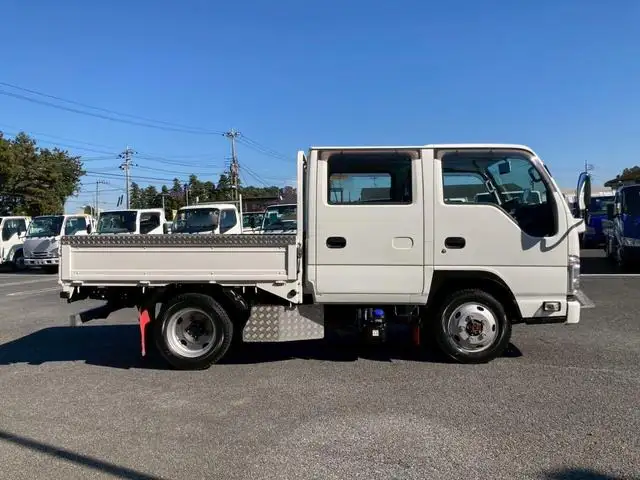 いすゞ エルフ 小型 平ボディ Wキャブ の中古トラック画像2