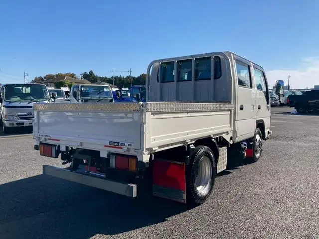 いすゞ エルフ 小型 平ボディ Wキャブ の中古トラック画像3