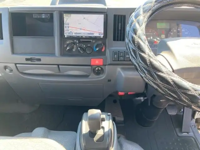 いすゞ エルフ 小型 平ボディ Wキャブ の中古トラック画像11