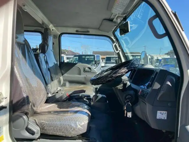 いすゞ エルフ 小型 平ボディ Wキャブ の中古トラック画像6