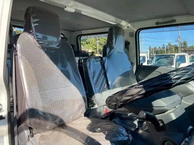 いすゞ エルフ 小型 平ボディ Wキャブ の中古トラック画像7