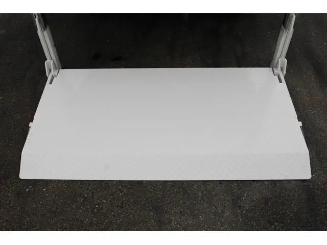 マツダ タイタン 小型 平ボディ パワーゲート 床鉄板の中古トラック画像9