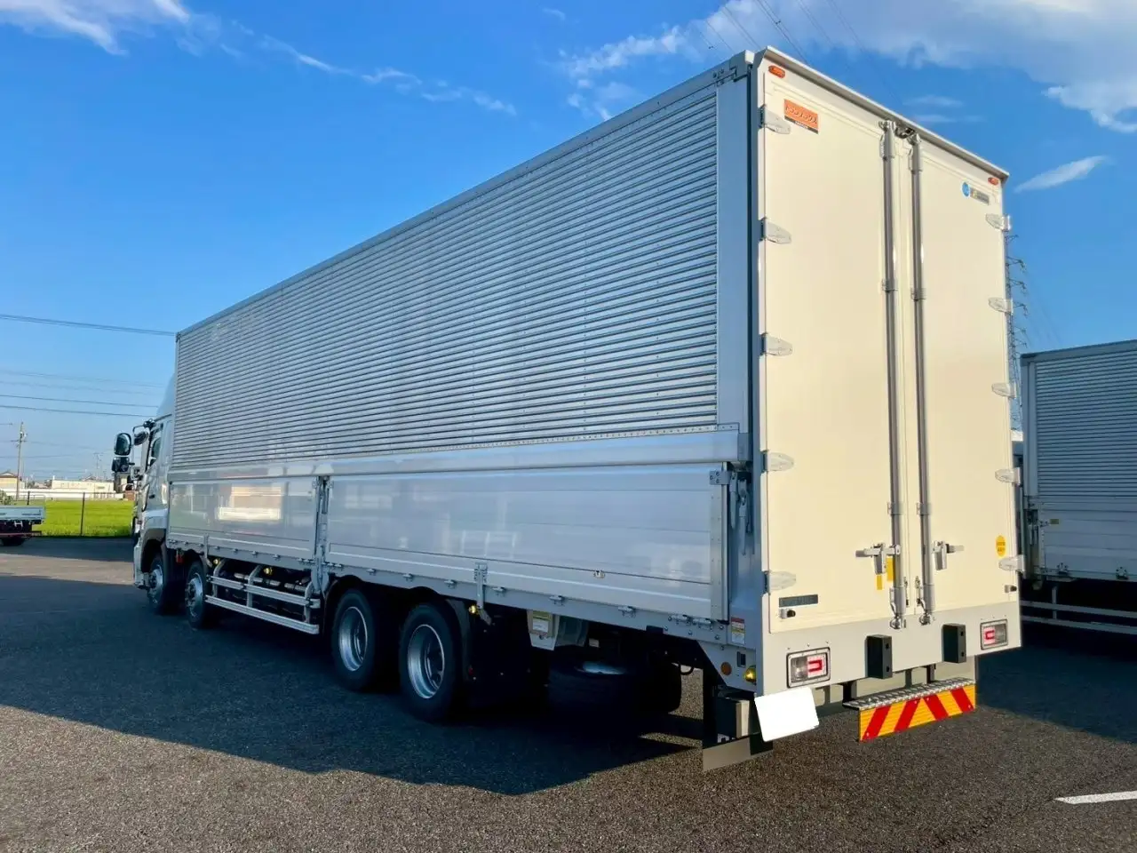 日野 プロフィア 大型 ウイング ハイルーフ エアサスの中古トラック画像4
