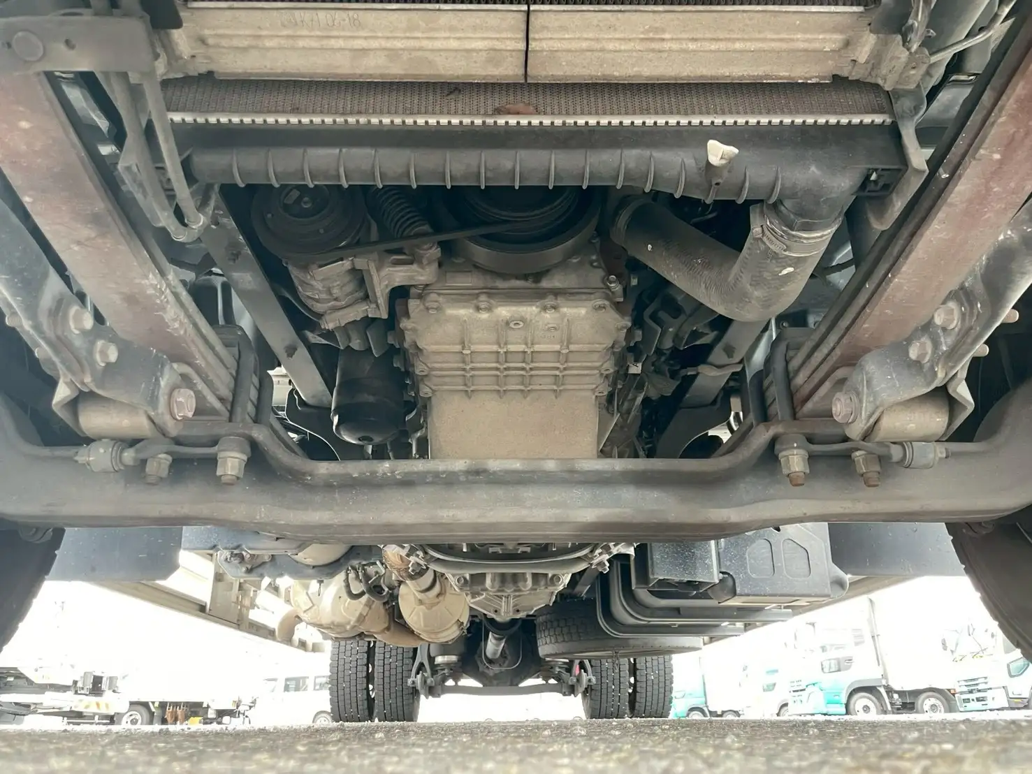 日野 レンジャー 中型/増トン ウイング エアサス ベッドの中古トラック画像18