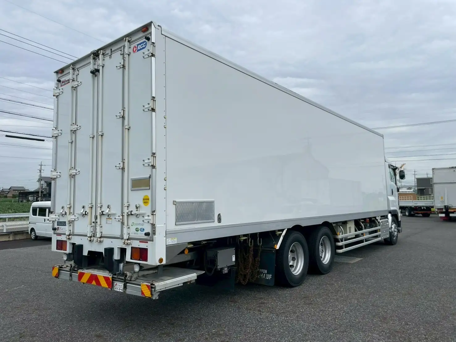 いすゞ ギガ 大型 冷凍冷蔵 低温 パワーゲートの中古トラック画像3