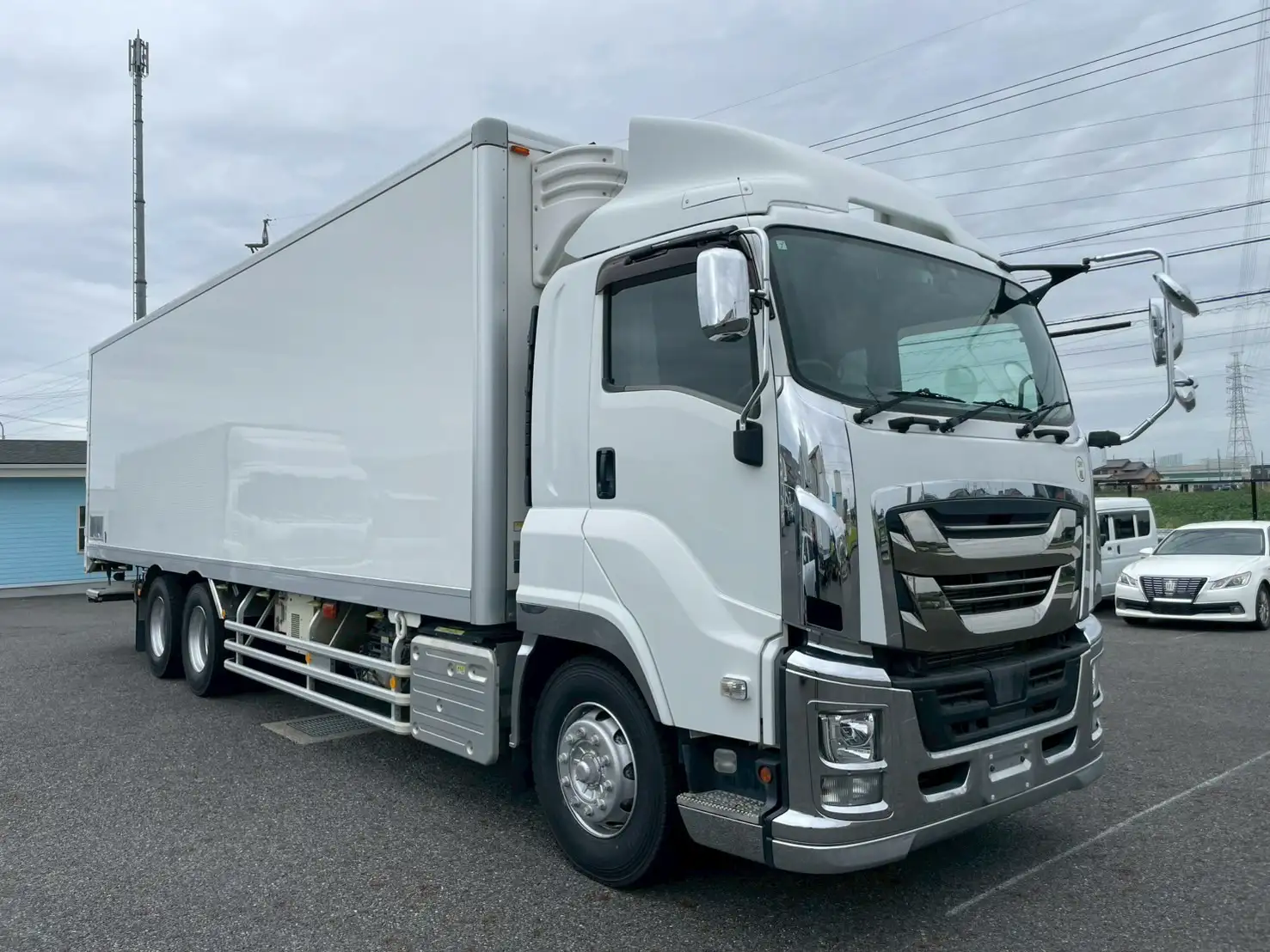 いすゞ ギガ 大型 冷凍冷蔵 低温 パワーゲートの中古トラック画像2