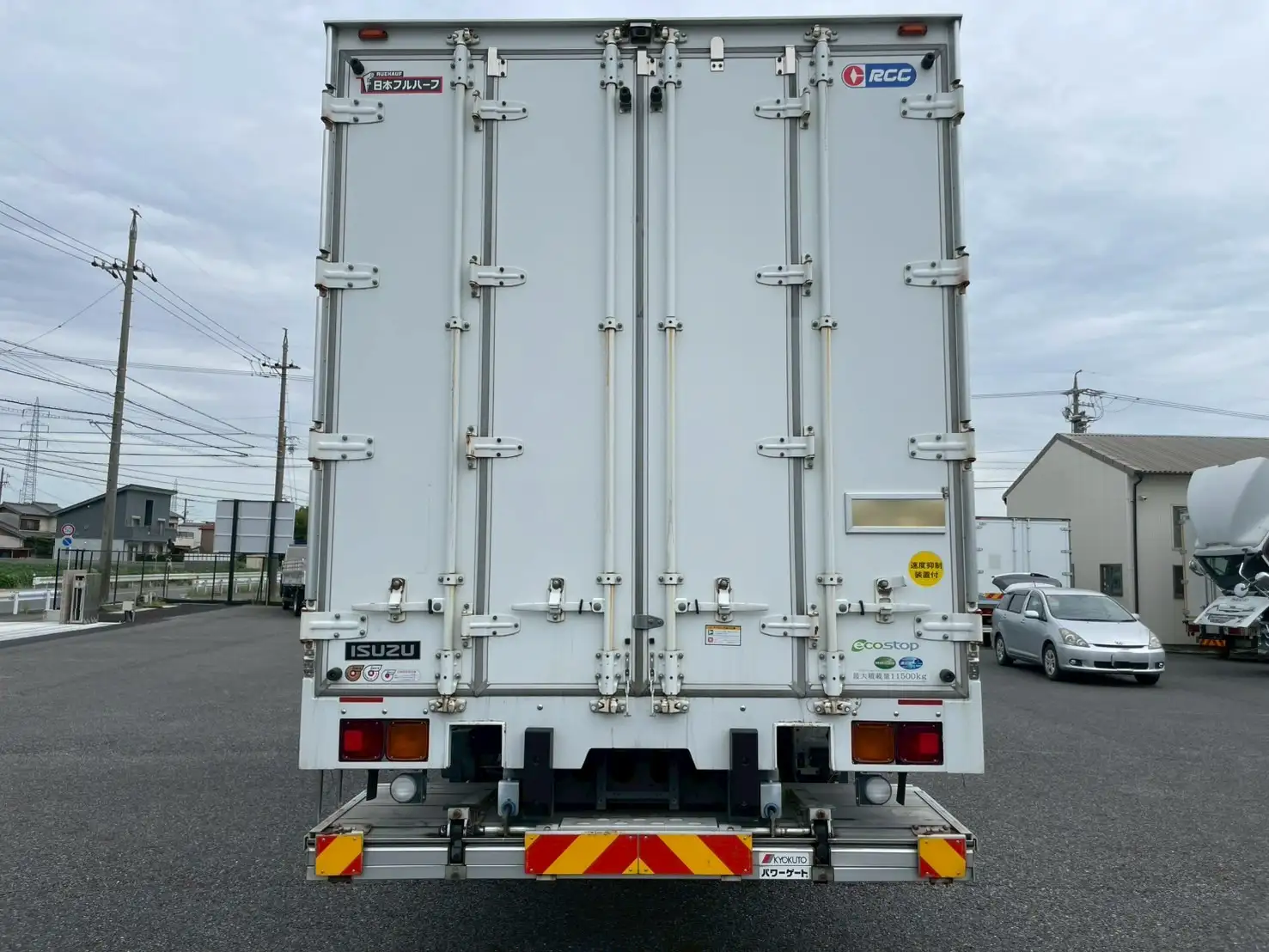 いすゞ ギガ 大型 冷凍冷蔵 低温 パワーゲートの中古トラック画像4