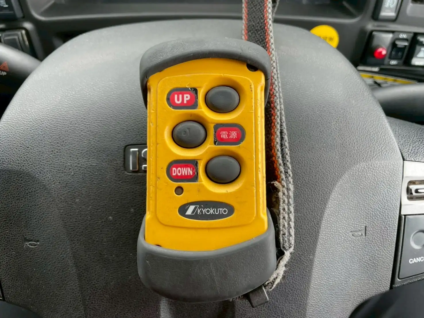 いすゞ ギガ 大型 冷凍冷蔵 低温 パワーゲートの中古トラック画像10