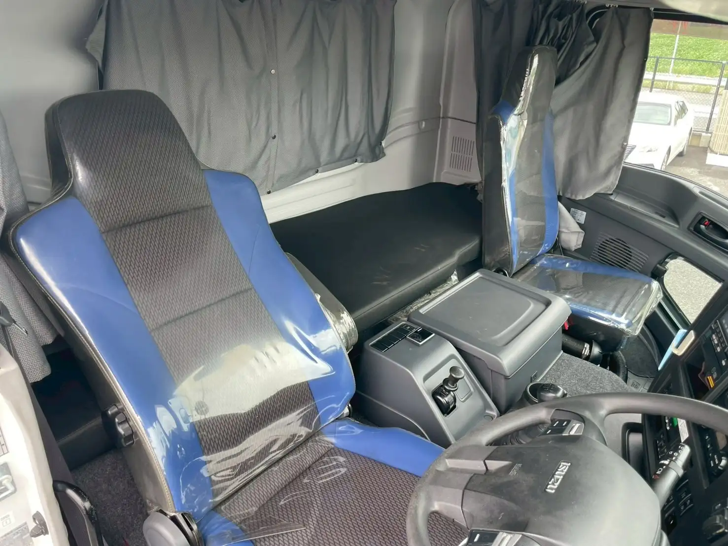 いすゞ ギガ 大型 冷凍冷蔵 低温 パワーゲートの中古トラック画像11