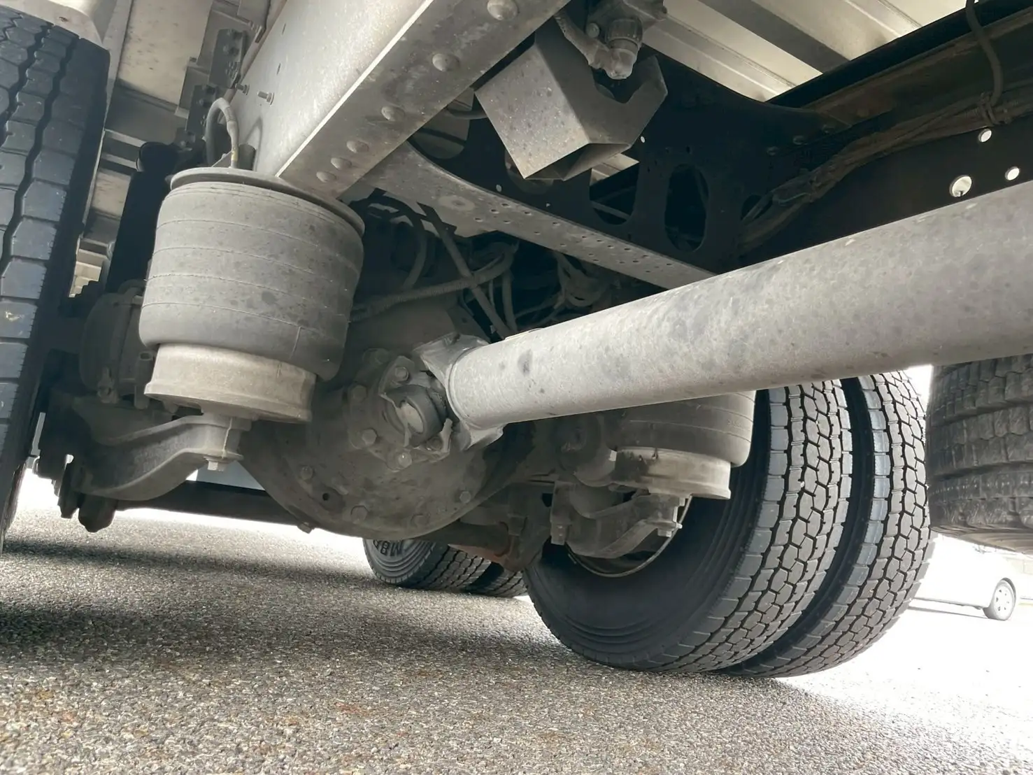 いすゞ ギガ 大型 冷凍冷蔵 低温 パワーゲートの中古トラック画像像17