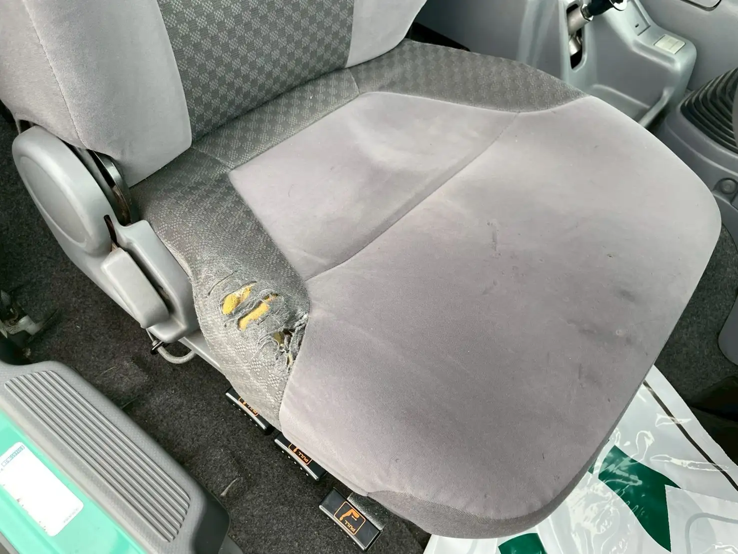 いすゞ フォワード 中型/増トン クレーン付 床鉄板 アルミブロックの中古トラック画像12