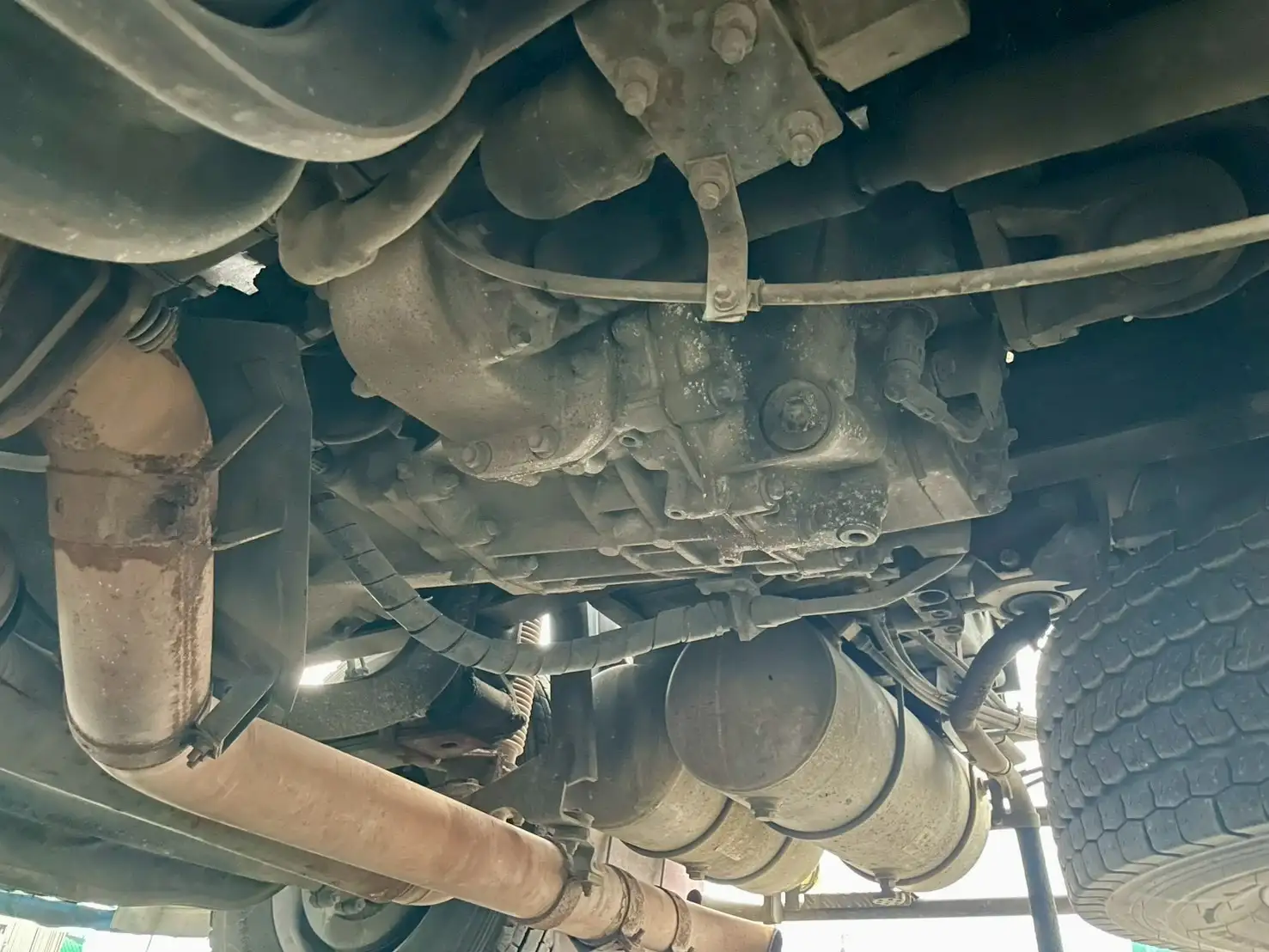 三菱 スーパーグレート 大型 トラクター 2デフ エアサスの中古トラック画像16