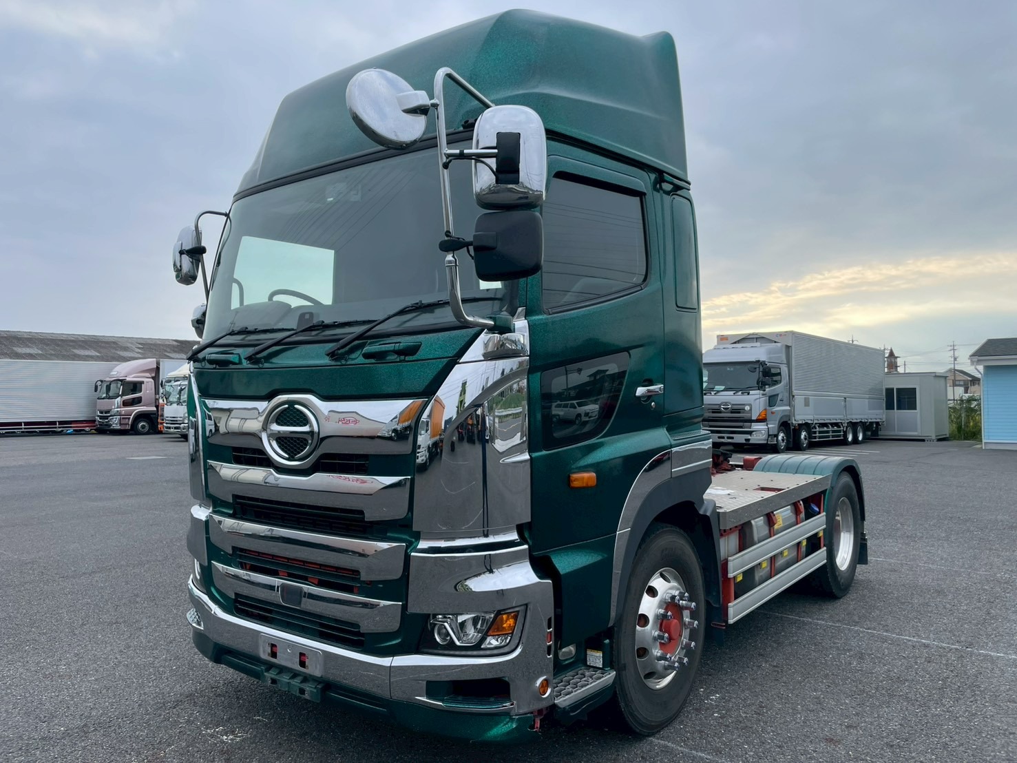 日野 プロフィア 大型 トラクター