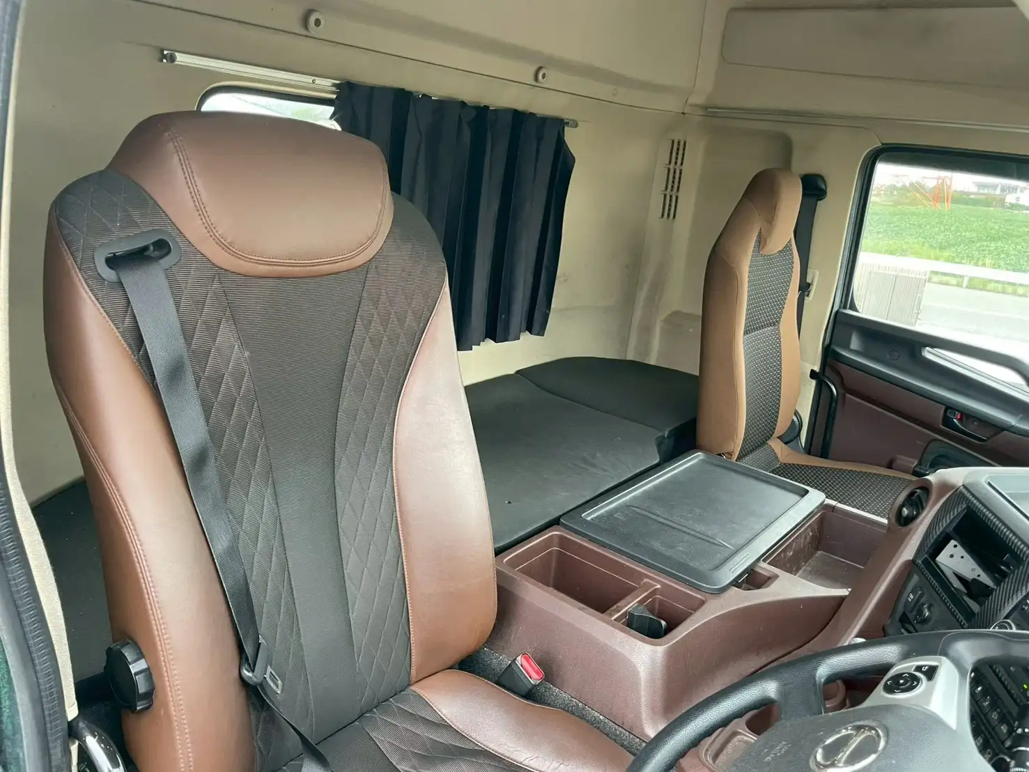 日野 プロフィア 大型 トラクター ハイルーフ 1デフの中古トラック画像9