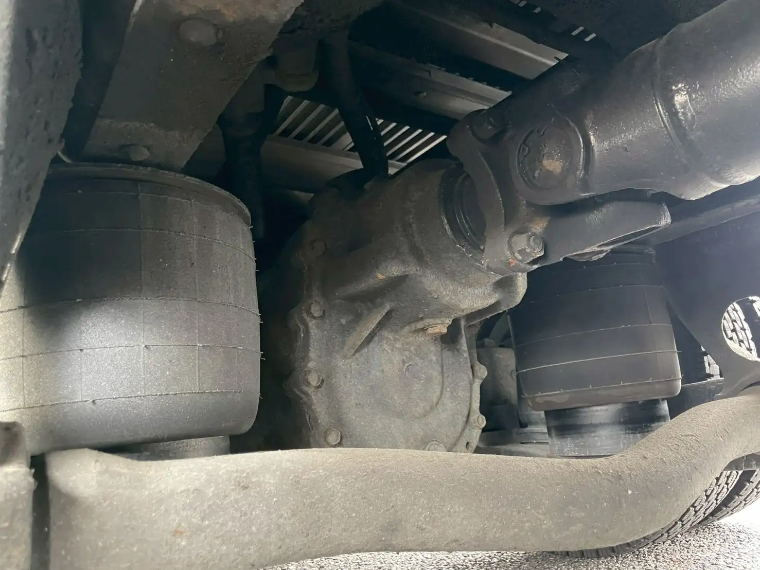 日野 プロフィア 大型 ウイング パワーゲート エアサスの中古トラック画像像17