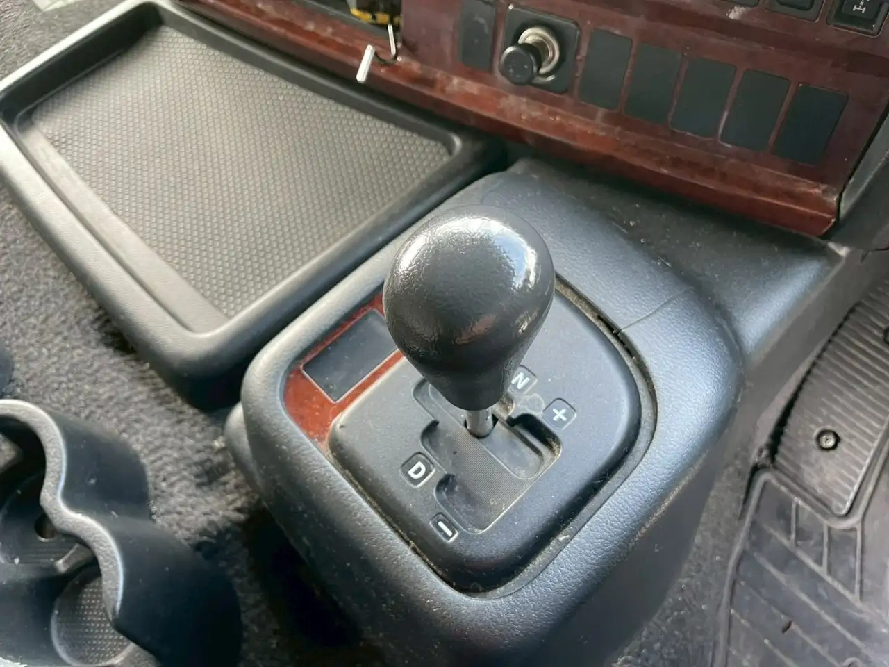 日野 プロフィア 大型 ウイング パワーゲート ハイルーフの中古トラック画像13