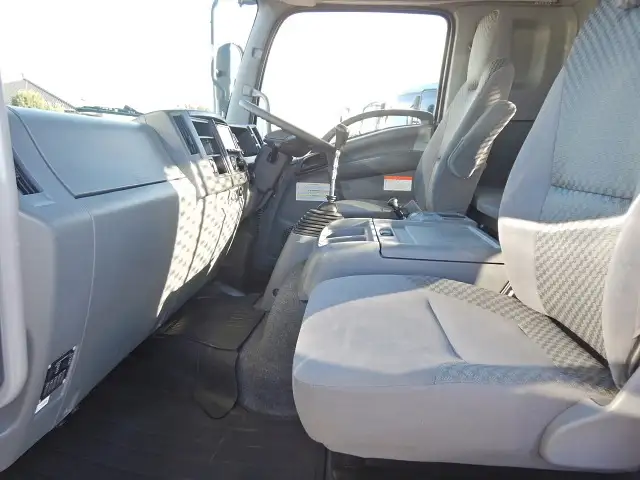 いすゞ フォワード 中型/増トン 平ボディ アルミブロック ベッドの中古トラック画像12