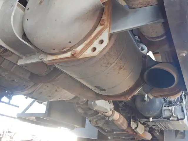 いすゞ フォワード 中型/増トン 平ボディ アルミブロック ベッドの中古トラック画像16