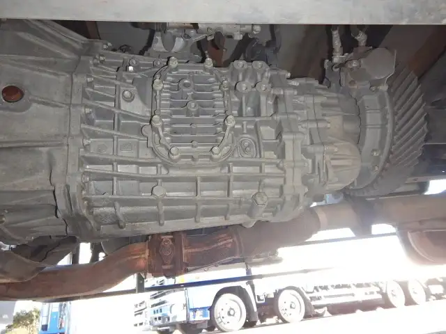 いすゞ フォワード 中型/増トン 平ボディ アルミブロック ベッドの中古トラック画像18