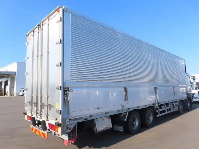 日野 プロフィア 大型 ウイング エアサス ベッドの中古トラック画像5