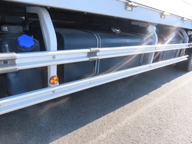 日野 プロフィア 大型 ウイング エアサス ベッドの中古トラック画像14