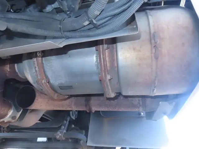 日野 プロフィア 大型 ウイング エアサス ベッドの中古トラック画像18