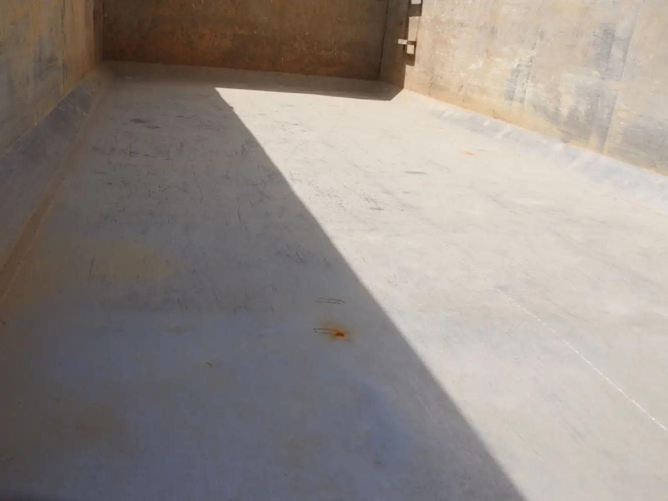 いすゞ フォワード 中型/増トン ダンプ 土砂禁 天蓋付きの中古トラック画像9