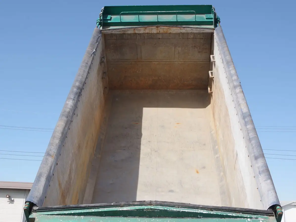 いすゞ フォワード 中型/増トン ダンプ 土砂禁 天蓋付きの中古トラック画像8