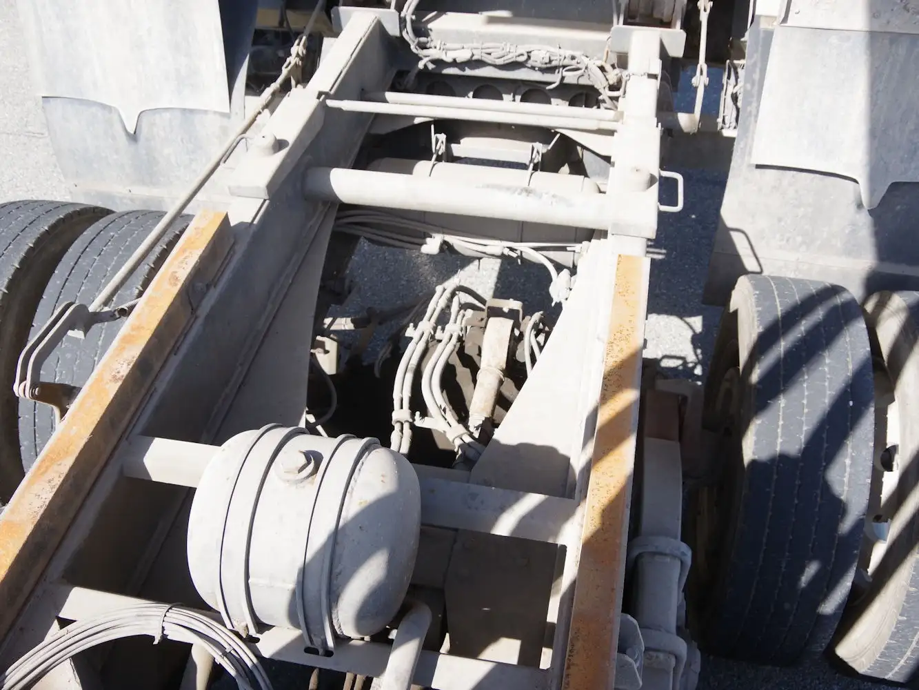 いすゞ フォワード 中型/増トン ダンプ 土砂禁 天蓋付きの中古トラック画像像17