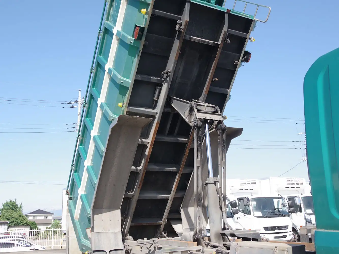 いすゞ フォワード 中型/増トン ダンプ 土砂禁 天蓋付きの中古トラック画像15