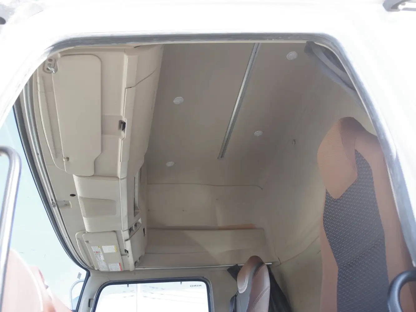 日野 プロフィア 大型 トラクター ハイルーフ 1デフの中古トラック画像12