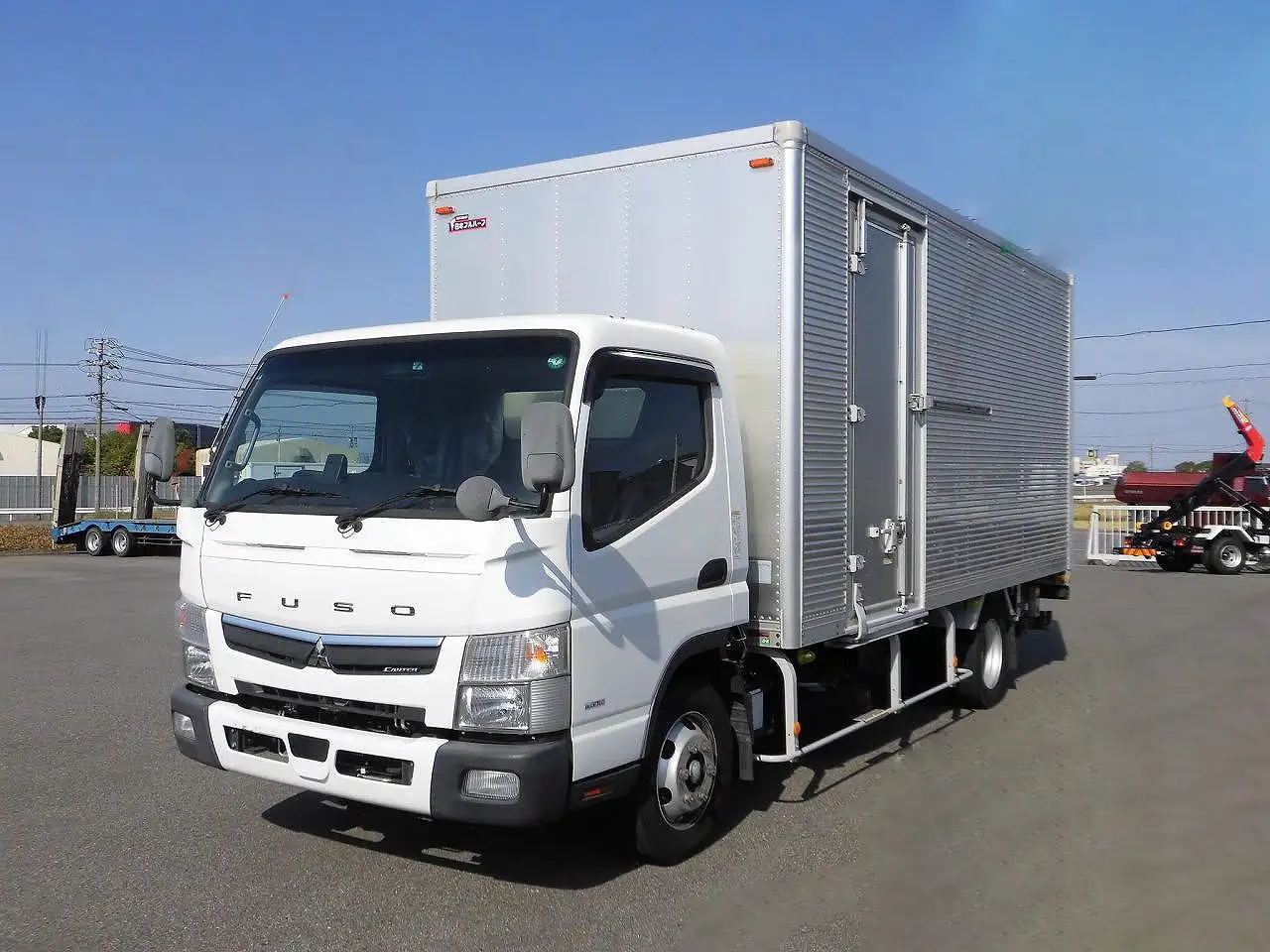 三菱 キャンター 小型 アルミバン パワーゲート サイドドア の中古トラック【車両No.201123】