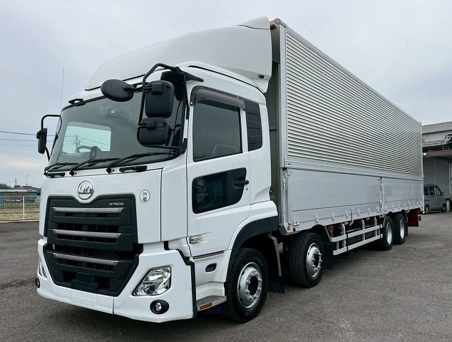 日産UD クオン 大型 ウイング