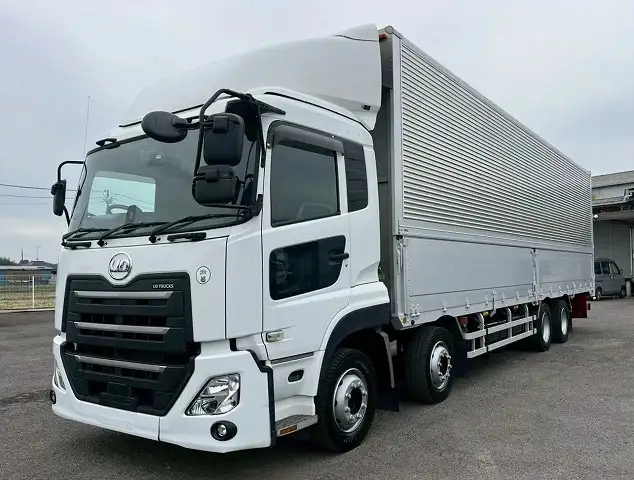 日産UD クオン 大型 ウイング エアサス ベッド の中古トラック【車両No.201217】