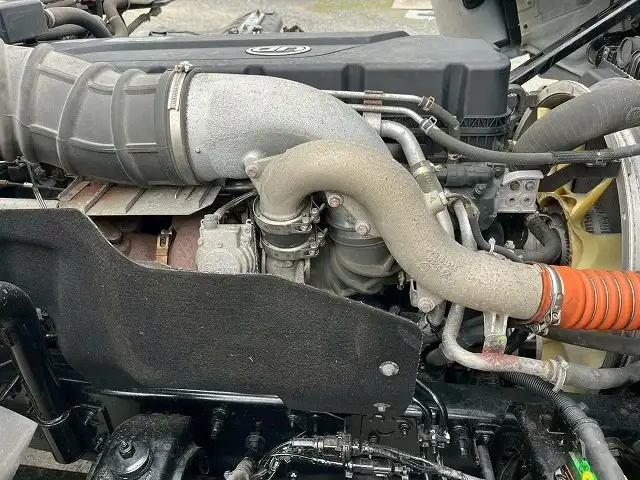 日産UD クオン 大型 ウイング エアサス ベッドの中古トラック画像19